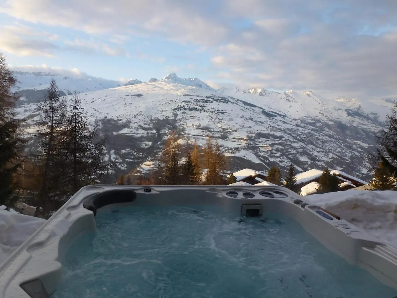 Superbe Chalet Au Pied Des Pistes Avec 2 Spas Sauna Hammam Wifi Et Top Services Vacances La Plagne
